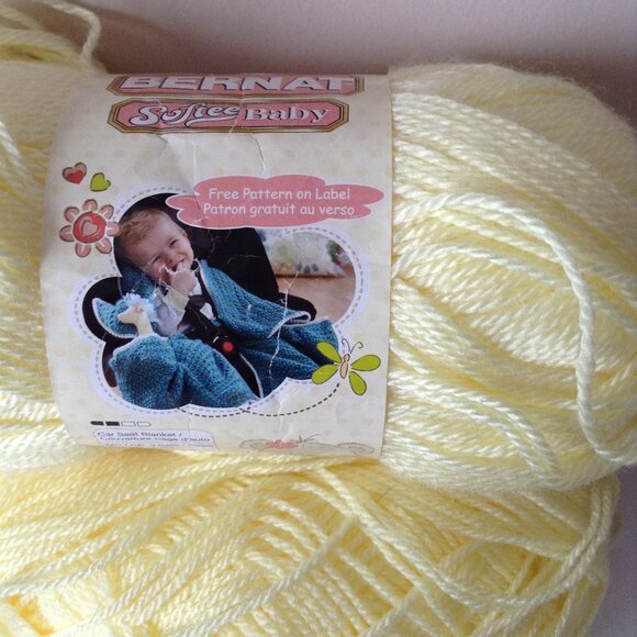 BERNAT SOFTEE Baby Lemon Citron 02003 Yarn Skein Acrylic Knitting Crochet - Picture 2 of 6